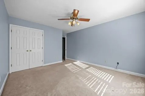 280 Birchridge Drive Kernersville NC 27284