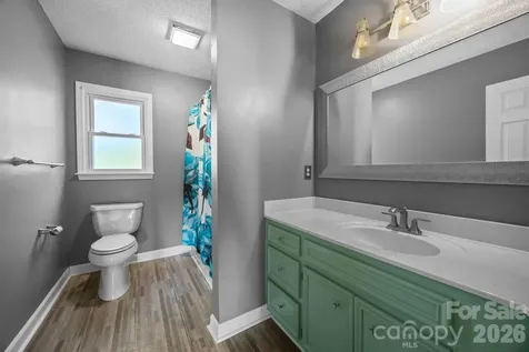 280 Birchridge Drive Kernersville NC 27284