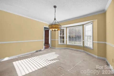 280 Birchridge Drive Kernersville NC 27284