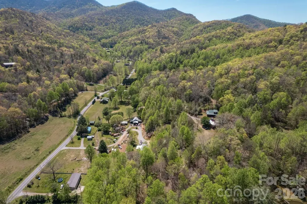 440 Huskey Road Bryson City NC 28713