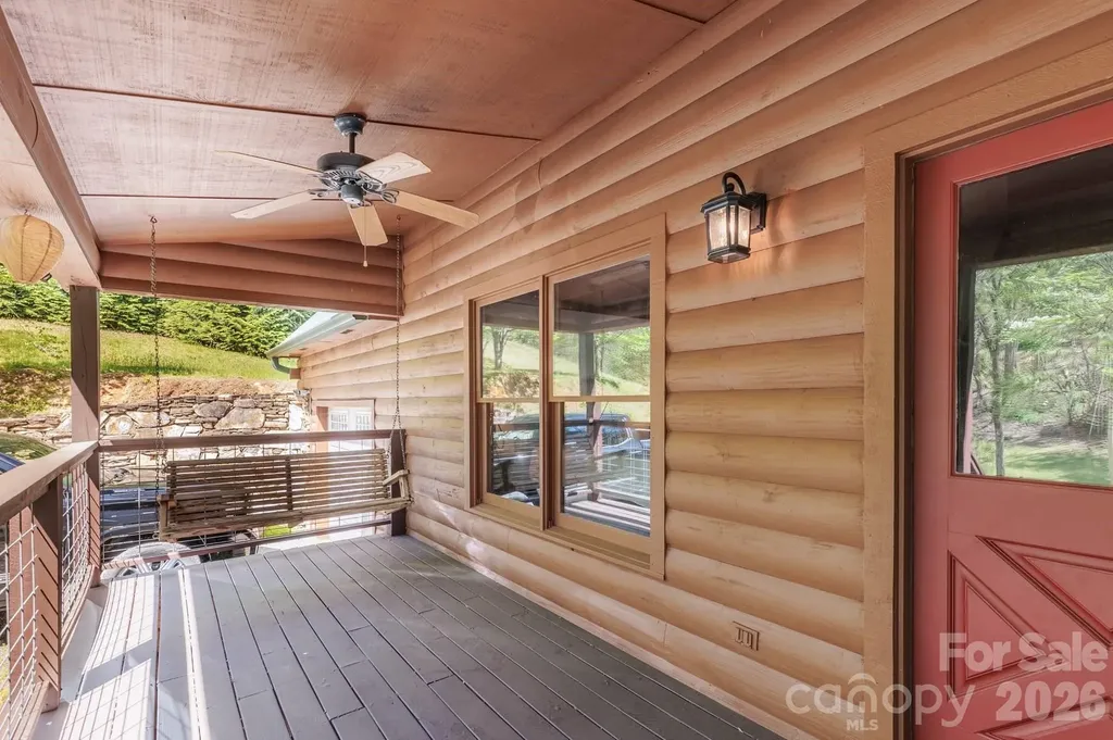 440 Huskey Road Bryson City NC 28713