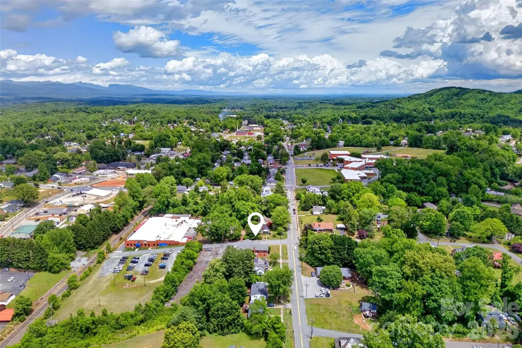 97 Clay Street Marion NC 28752