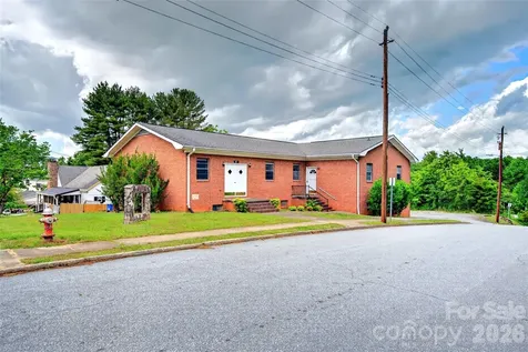 97 Clay Street Marion NC 28752
