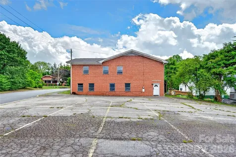 97 Clay Street Marion NC 28752