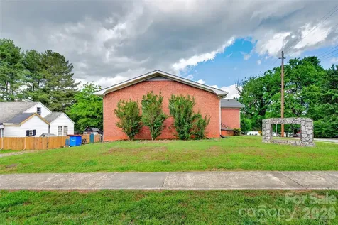 97 Clay Street Marion NC 28752