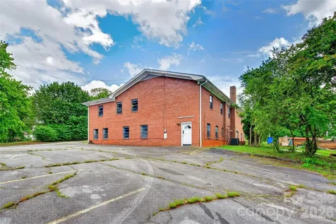 97 Clay Street Marion NC 28752