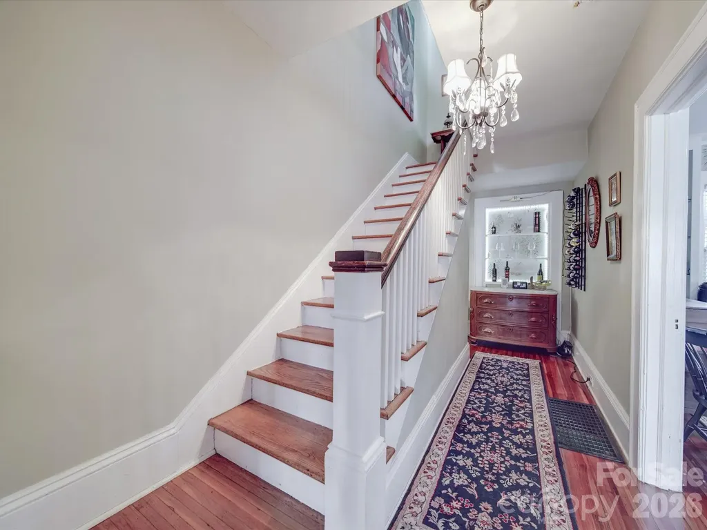 907 Edgewood Circle Gastonia NC 28052