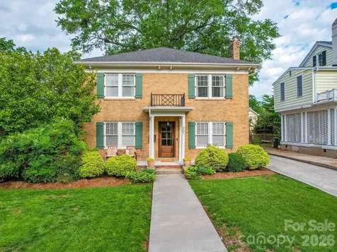 907 Edgewood Circle Gastonia NC 28052
