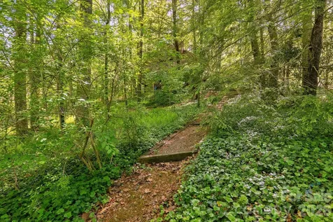 98 Skyline Drive Hendersonville NC 28791