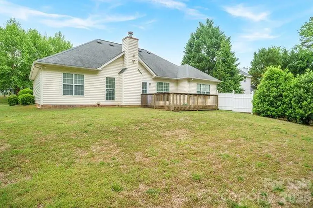 1236 Midlake Road Kannapolis NC 28083