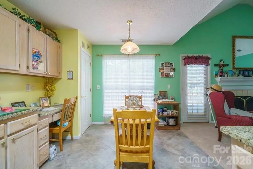 1236 Midlake Road Kannapolis NC 28083