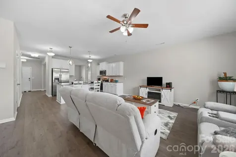 181 Old Harbor Drive Mount Gilead NC 27306