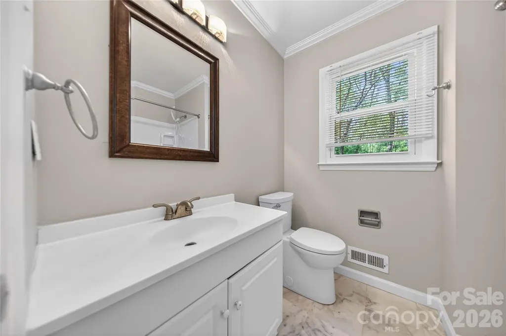 7942 Surreywood Place Charlotte NC 28270