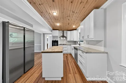 7942 Surreywood Place Charlotte NC 28270