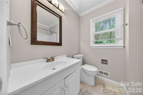 7942 Surreywood Place Charlotte NC 28270