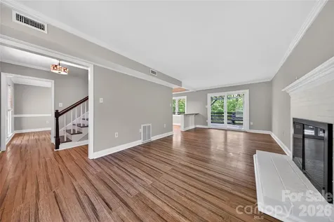 7942 Surreywood Place Charlotte NC 28270