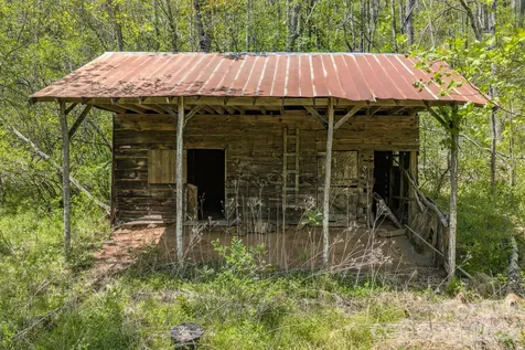 143 Gouge Cemetery Road Bakersville NC 28705