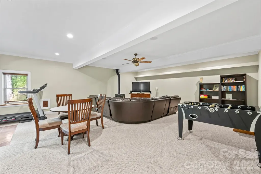 128 Churchill Downs Drive Fairview NC 28730