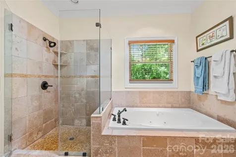 128 Churchill Downs Drive Fairview NC 28730