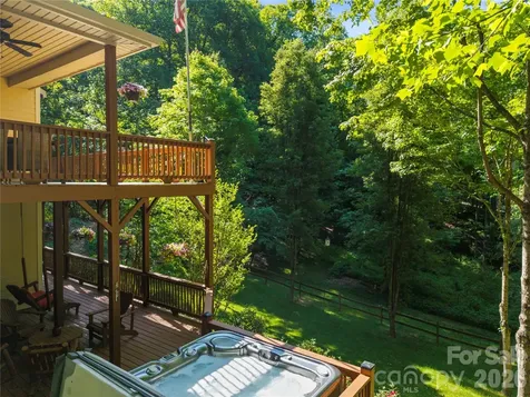 128 Churchill Downs Drive Fairview NC 28730