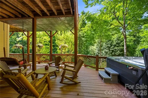 128 Churchill Downs Drive Fairview NC 28730