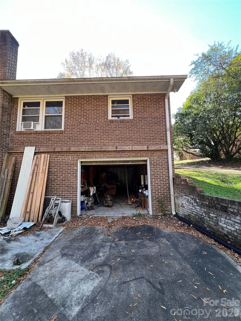 7004 Delisa Drive Charlotte NC 28214