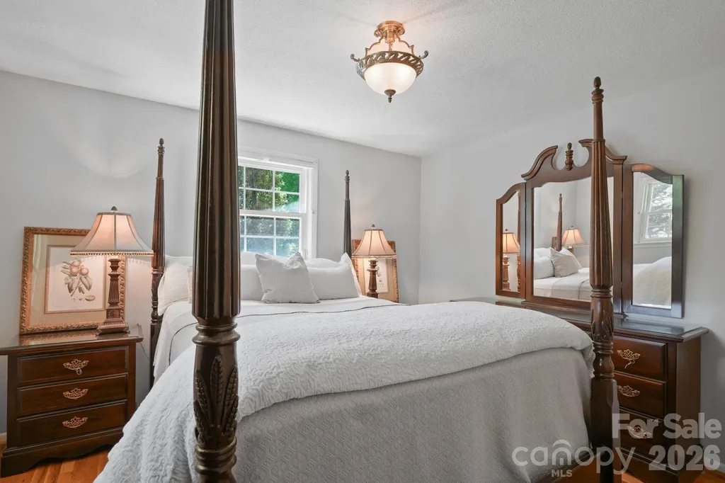 3328 Sulphur Springs Road NE Hickory NC 28601