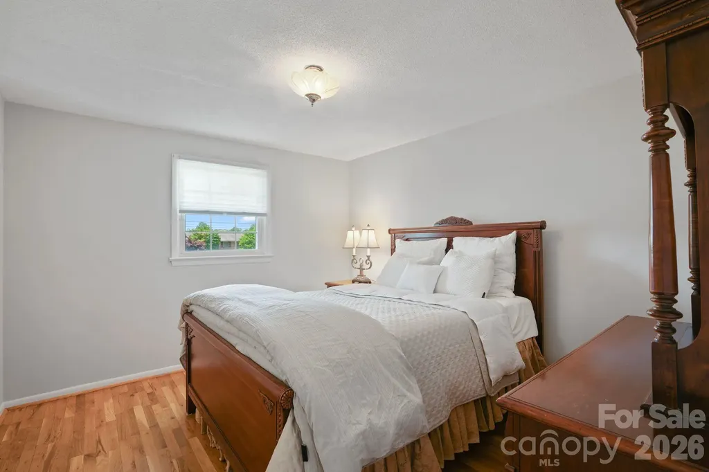 3328 Sulphur Springs Road NE Hickory NC 28601