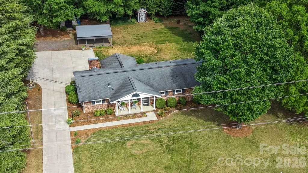 3328 Sulphur Springs Road NE Hickory NC 28601