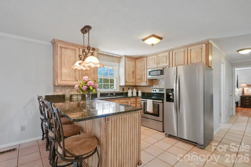 3328 Sulphur Springs Road NE Hickory NC 28601