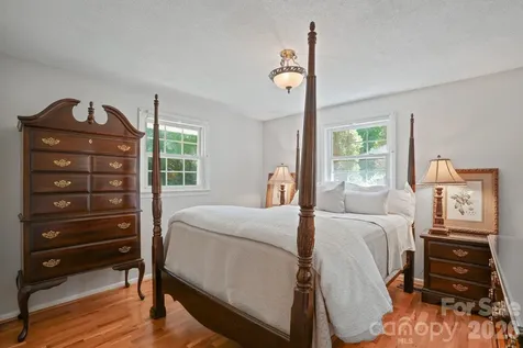 3328 Sulphur Springs Road NE Hickory NC 28601