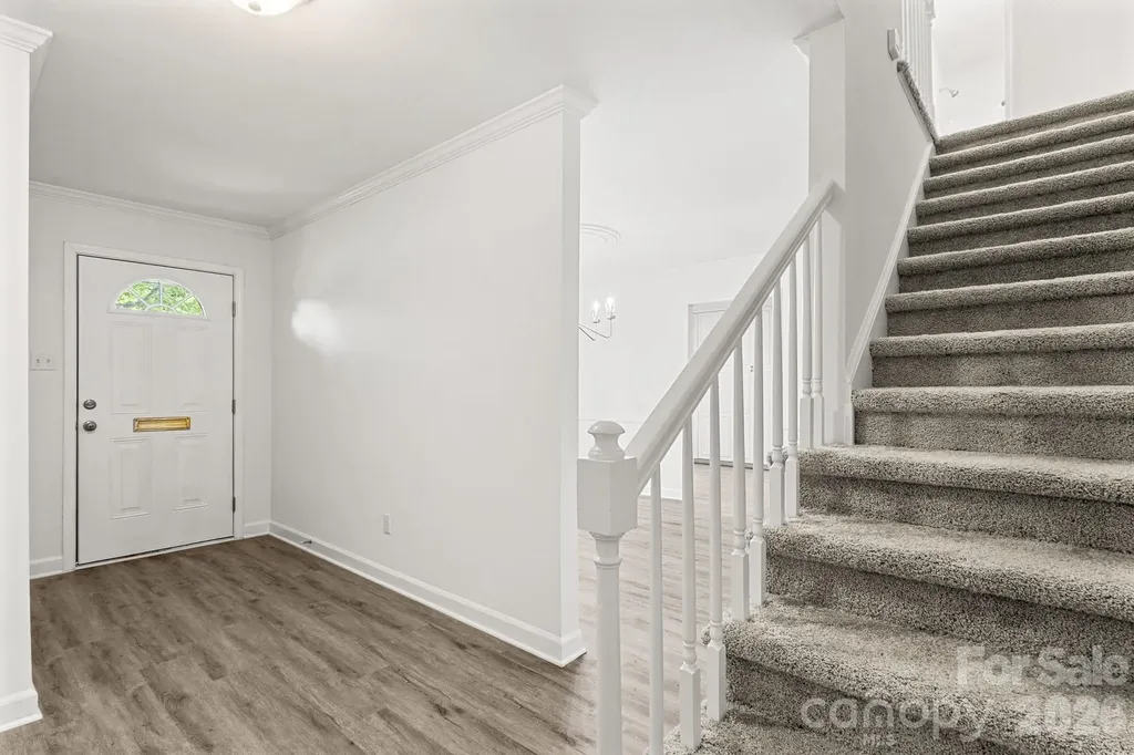 6748 Constitution Lane Charlotte NC 28210