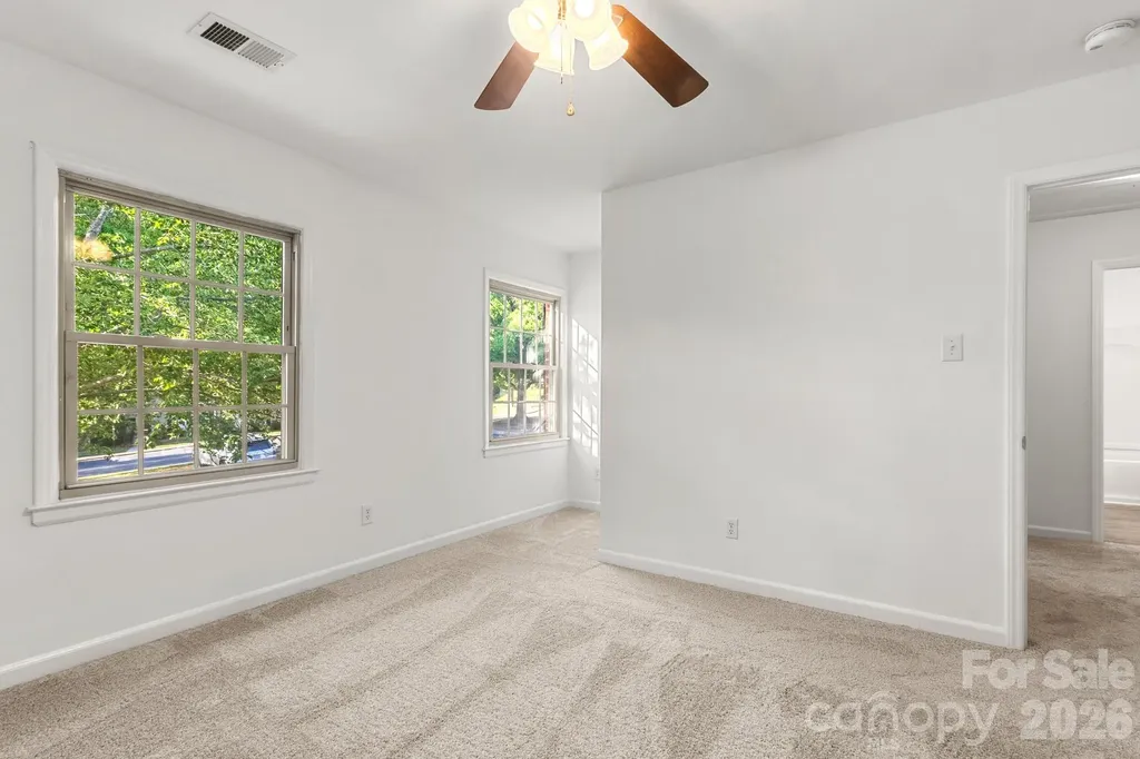 6748 Constitution Lane Charlotte NC 28210