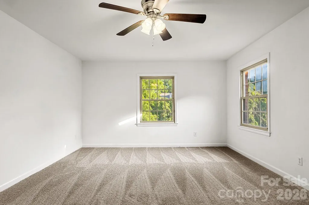 6748 Constitution Lane Charlotte NC 28210
