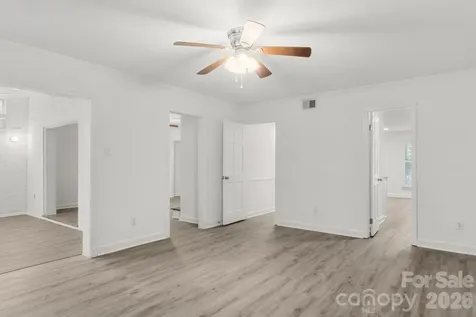 6748 Constitution Lane Charlotte NC 28210