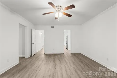 6748 Constitution Lane Charlotte NC 28210