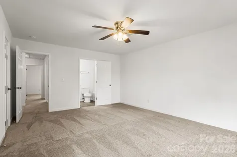 6748 Constitution Lane Charlotte NC 28210