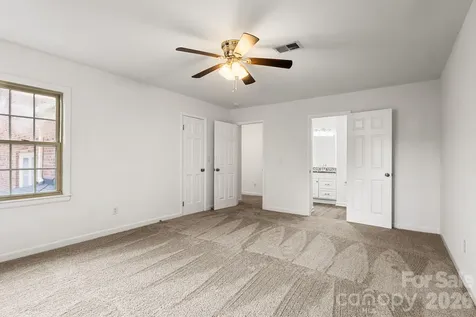 6748 Constitution Lane Charlotte NC 28210