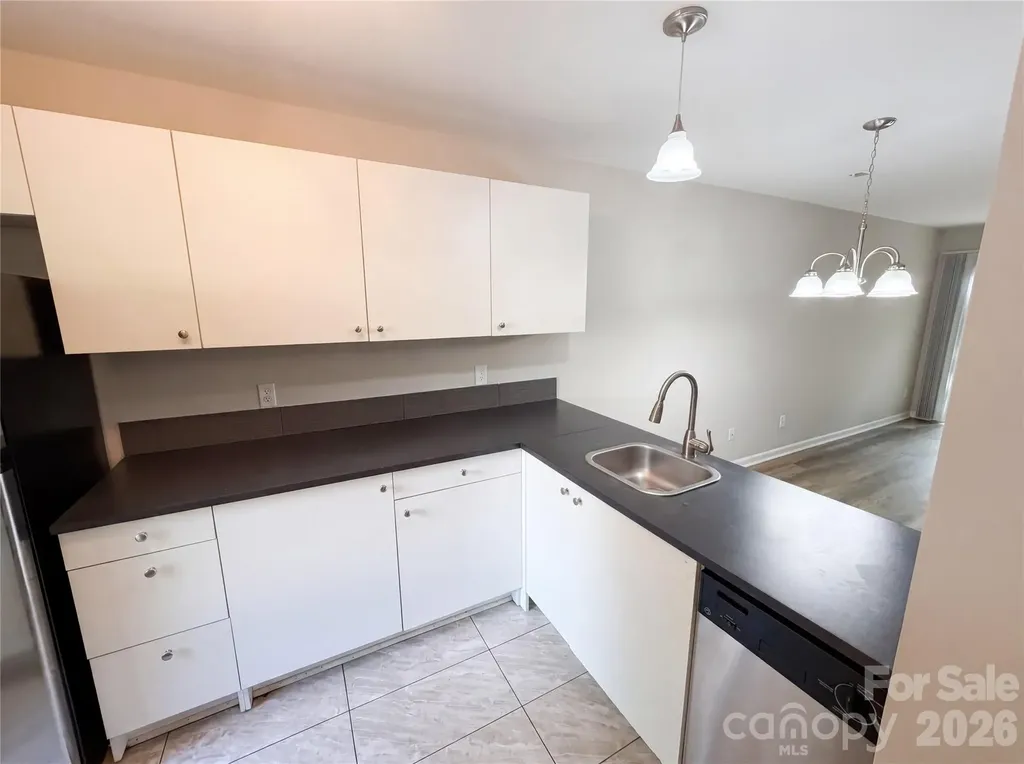 4037 Briarhill Drive Charlotte NC 28215