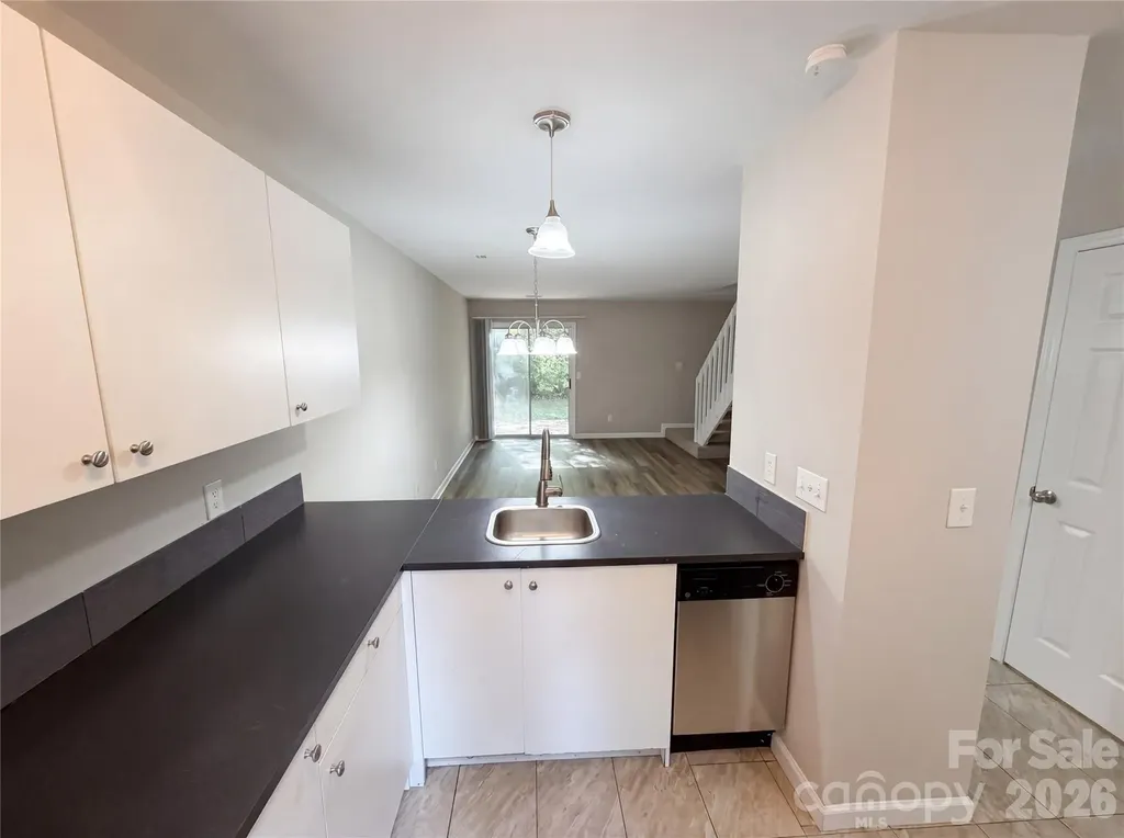4037 Briarhill Drive Charlotte NC 28215