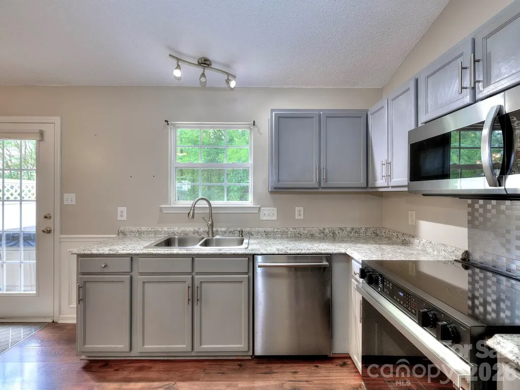 8110 Slickrock Circle Charlotte NC 28215