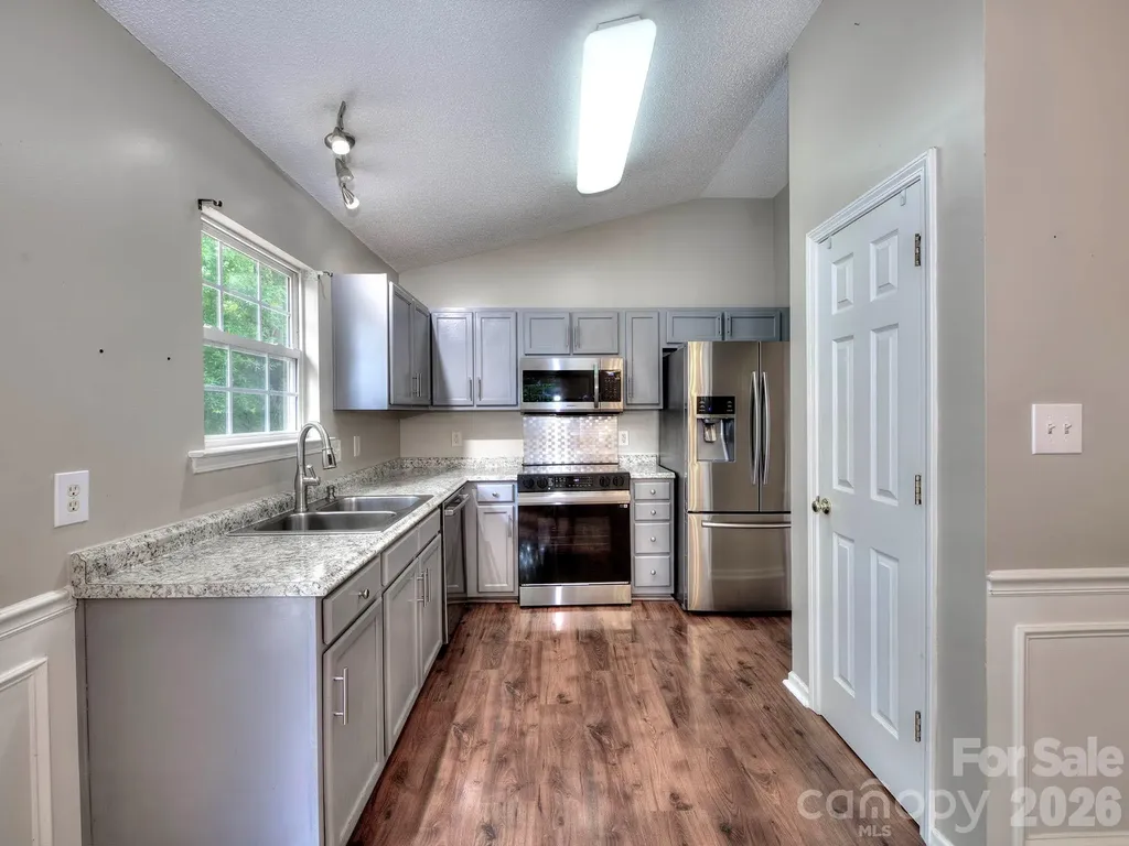 8110 Slickrock Circle Charlotte NC 28215