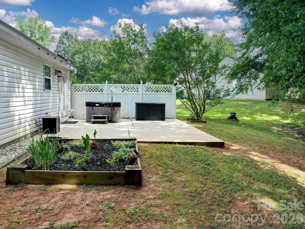 8110 Slickrock Circle Charlotte NC 28215