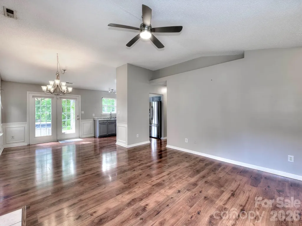 8110 Slickrock Circle Charlotte NC 28215