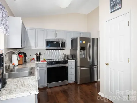 8110 Slickrock Circle Charlotte NC 28215