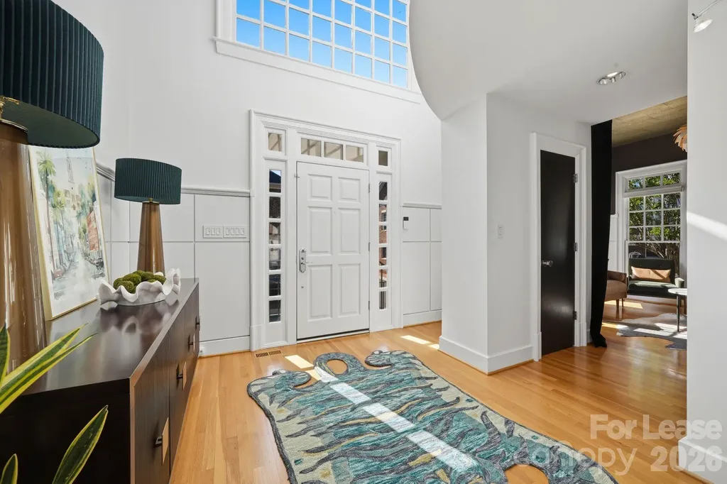 1124 Dilworth Crescent Row Charlotte NC 28203