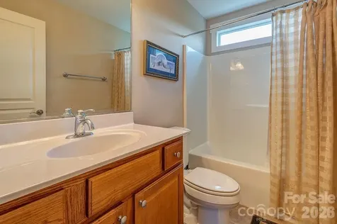 4 Olde Cottage Lane Asheville NC 28803