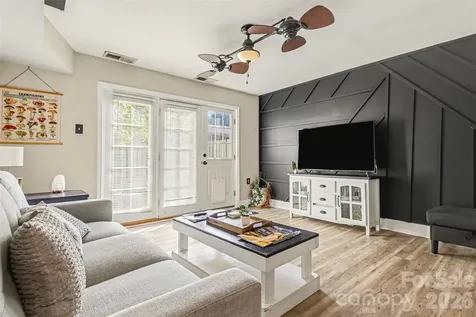 1201 Green Oaks Lane Charlotte NC 28205