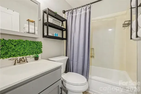1201 Green Oaks Lane Charlotte NC 28205
