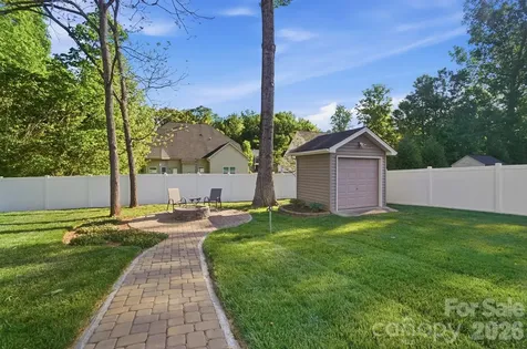 123 Coral Rutledge Drive Mount Holly NC 28120